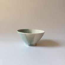 Load image into Gallery viewer, White Stoneware Bowl